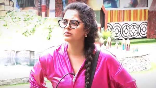 మోనాల్‌కు భారీ షాకిచ్చిన అఖిల్ తల్లి: ముద్దులిచ్చిన తర్వాత రోజే అంత మాట అనేసింది.!