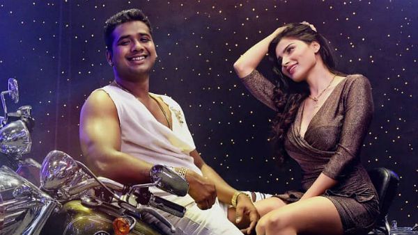 హాట్ గర్ల్స్ తో రాహుల్ సిప్లిగంజ్.. 58లక్షలు వృధా.. ఆ బాధలోనే పునర్నవి షాక్