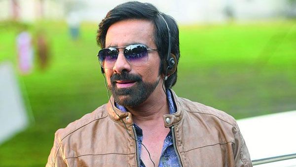 రవితేజ కోసం వెయిట్ చేస్తున్న స్టార్ డైరెక్టర్.. క్రాక్ వచ్చిన తరువాతే ఫైనల్ సెటిల్మెంట్