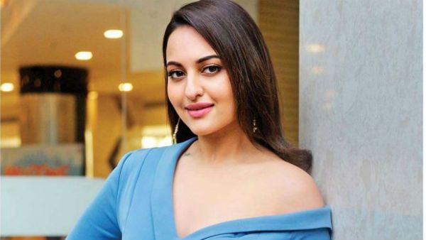 స్కూబా డైవర్‌గా సోనాక్షి సిన్హా.. మాల్దీవుల్లో లైసెన్స్ సొంతం చేసుకొన్న బ్యూటీ