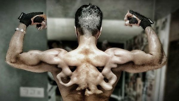 స్టన్నింగ్ లుక్కుతో అభిమానులకు కిక్కిచ్చిన స్టార్ హీరో