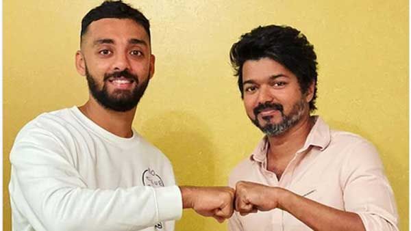 హీరో విజయ్‌ను కలిసిన యంగ్ క్రికెటర్.. చిరకాల కల నెరవేరిందని కామెంట్.!