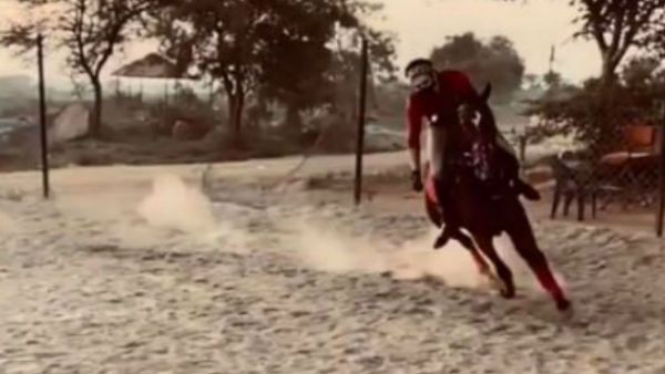 గుర్రపు స్వారీతో స్పీడ్ పెంచుతున్న అఖిల్.. హిట్టు కోసం ఎంత కష్టపడుతున్నాడంటే..