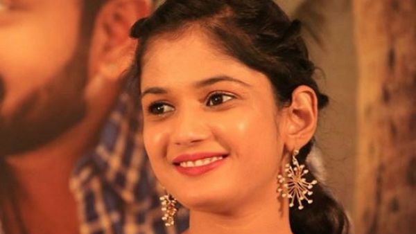 వినీత్‌తో రిలేషన్ బయట పెట్టిన ఆరియానా: నాగ్ సార్‌తో మా అమ్మే చెప్పిందంటూ కామెంట్