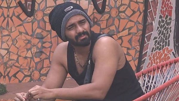 బిగ్ బాస్ హౌస్‌లో మరో లవ్ ట్రాక్: మోనాల్‌ను వదిలేసి ఆమెతో కలుపుతున్న అఖిల్