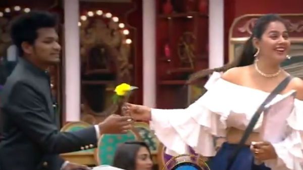 మోనాల్‌కు అవినాష్ బిస్కెట్ .. పుష్పం అంటూ దారుణంగా పరువుదీసిన నాగార్జున