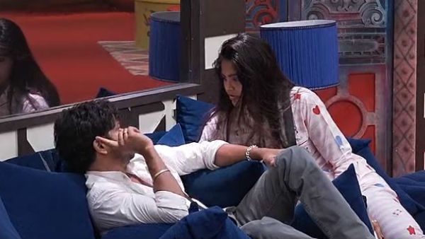 వాడికి చెప్పు.. నాకెందుకు చెబుతున్నావు.. అఖిల్‌పై కోపంతో మోనాల్‌ దుమ్ము దులిపిన సోహెల్