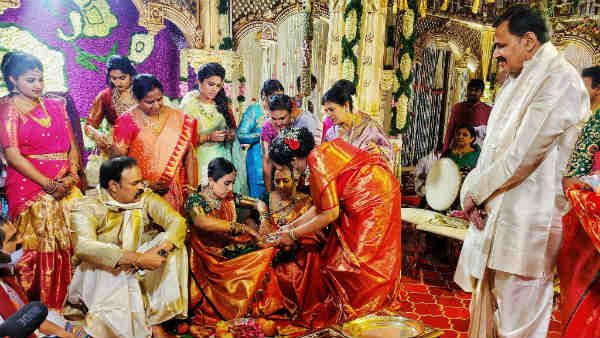 ఓ శకం ముగిసినట్టుంది.. ఆ రోజులు ఇంకా గుర్తున్నాయి.. నిహారిక పెళ్లిపై నాగబాబు ఎమోషనల్