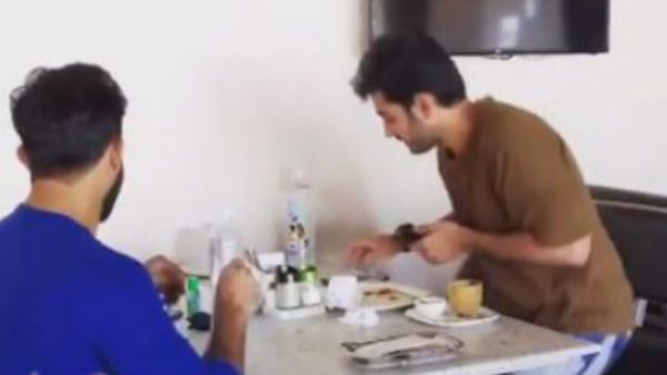 ఇదేనా స్నేహమంటే.. అలా వదిలేసి పారిపోతాడా?.. అలీ రెజాపై యాంకర్ రవి సీరియస్