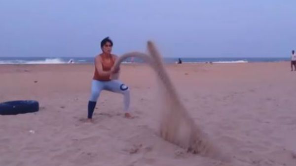 సముద్రపు ఒడ్డున కసరత్తులు.. రెజీనా వర్కౌట్లు వైరల్