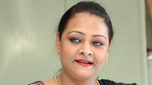 పొలిటికల్ ఎంట్రీపై షకీలా సంచలన నిర్ణయం.. ఏ పార్టీలో చేరతారంటే..?