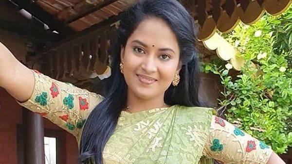 2020లో మరణించిన సినీ ప్రముఖులు వీళ్లే: మిస్టరీగా మారిన సీరియల్ నటి ఆత్మహత్య కేసు