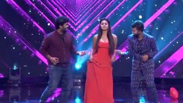 అక్కడా వదలడం లేదు.. మోనాల్‌తో యశ్, రఘు మాస్టర్‌ల రొమాన్స్ వైరల్