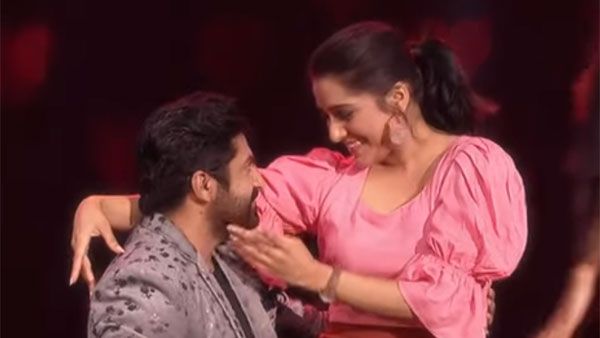 సుధీర్‌కు షాకిస్తూ రెచ్చిపోయిన రష్మీ: అర్జున్ రెడ్డి తరహాలో ఆయనతో ఘాటుగా.. చివరికి తట్టుకోలేక!