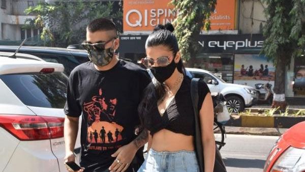 ప్రియుడితో రెడ్ హాండెడ్‌గా పట్టుబడ్డ శృతిహాసన్.. కొత్త బాయ్‌ఫ్రెండ్ ఎవరంటే..