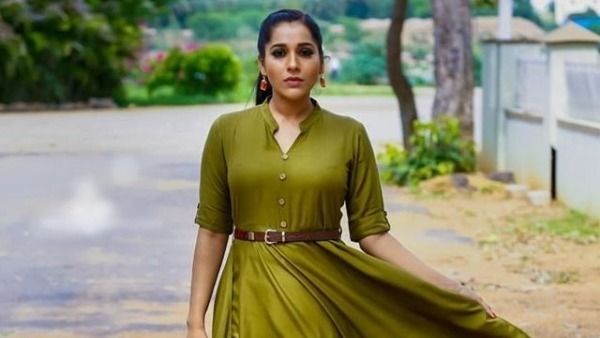 వ్యాలంటైన్స్ డే అని అలా చేయకండి.. బ్రేకప్ అయితే రోడ్డు మీదకు.. యాంకర్ రష్మీ ఆవేదన