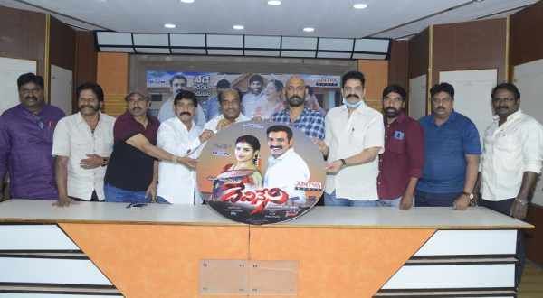 దేవినేని బయోపిక్ అంటే నిప్పుతో చెలగాటమే.. ఆ ధైర్యం ఉందా?..