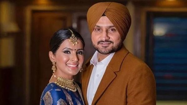 హాట్ హీరోయిన్‌పై మనసు పడ్డ హర్బజన్ సింగ్.. షాకింగ్‌గా భార్య రియాక్షన్!