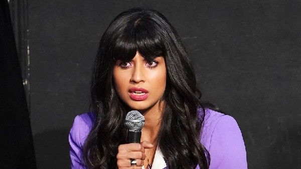 రేప్ చేస్తామని బెదిరిస్తున్నారు.. నన్ను చంపేస్తారట.. ప్రముఖ నటి సంచలన పోస్టు