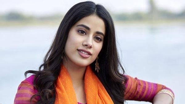 జాన్వీ కపూర్‌కు ఊహించని షాక్.. షూటింగ్ రద్దు చేసుకొని ముంబైకి..!