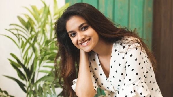 కీర్తి సురేష్ ప్రేమ వివాహంపై క్లారిటీ: ఆమె దృష్టంతా దాని మీదే అంటూ స్పష్టం చేసిన హీరోయిన్ మదర్