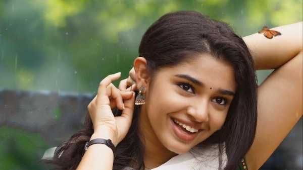 ఉప్పెన బ్యూటీకి మెగాస్టార్ చిరు కానుక.. ఎమోషనల్ అయిన బేబమ్మా