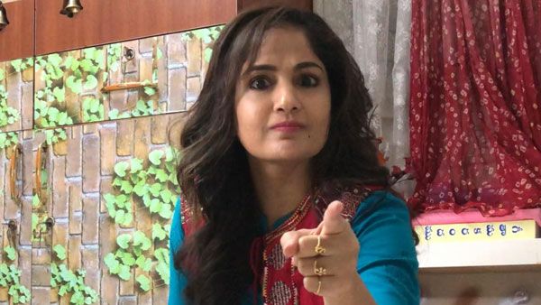 నేను వ్యభిచారినా? గన్ లైసెన్స్ తీసుకొంటా.. వాళ్లను కాల్చి పారేస్తా.. మాధవీలత ఫైర్