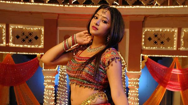 రెడ్ లైట్ ఏరియకు వెళ్లక తప్పలేదు.. కొత్తబంగారు లోకం హీరోయిన్ ఎమోషనల్ కామెంట్స్