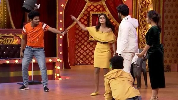 మొత్తానికి అవినాష్ బక్రా .. అరియానా, వర్షిణిలతో సోహెల్ ఘాటు రొమాన్స్