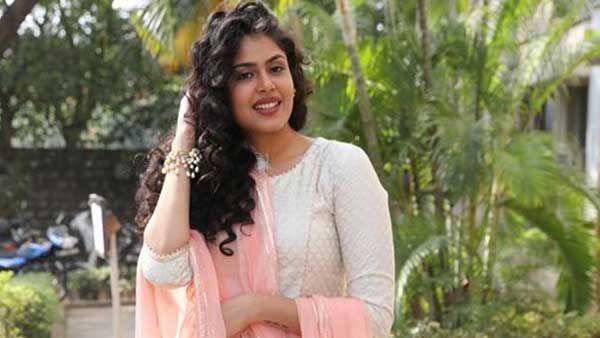 అప్పుడే స్టార్ హీరోతో ఛాన్స్ కొట్టేసిన జాతిరత్నాలు బ్యూటీ ఫారియా!