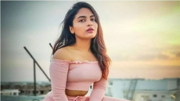 దేత్తడి హారిక సంచలన నిర్ణయం: టీఆర్ఎస్ ప్రభుత్వానికి షాకిస్తూ.. వాళ్ల వల్ల బలయ్యే ప్రమాదం ఉండడంతో!