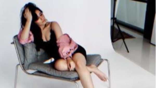 దుమ్ములేపిన రాశీ ఖన్నా..నెవ్వర్ బిఫోర్ అనేలా హాట్ షో.. ఎద అందాలతో వల