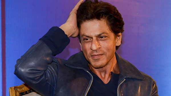 పదే పదే అవే ప్రశ్నలు.. విసుగెత్తిపోతోన్న బాద్ షా.. ఫ్యాన్స్‌తో షారుఖ్ చిట్ చాట్