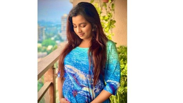 తల్లి కాబోతున్న ఫేమస్ సింగర్: బేబీ శ్రేయాదిత్య కమింగ్ అంటూ సోషల్ మీడియాలో పోస్ట్