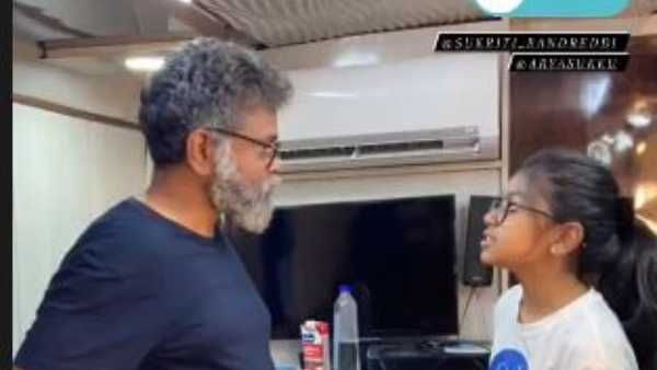 పిల్లలతో కలిసి అలా.. పుష్ప సెట్‌లో సుకుమార్ ఫ్యామిలీ సందడి