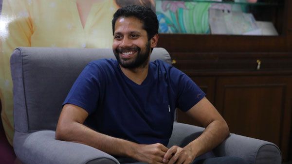 రంగ్ దే తర్వాత వెంకీ అట్లూరి క్రేజీ ప్రాజెక్ట్.. లాక్‌డౌన్‌లో అండగా నిలిచిన బ్యానర్‌లోనే..