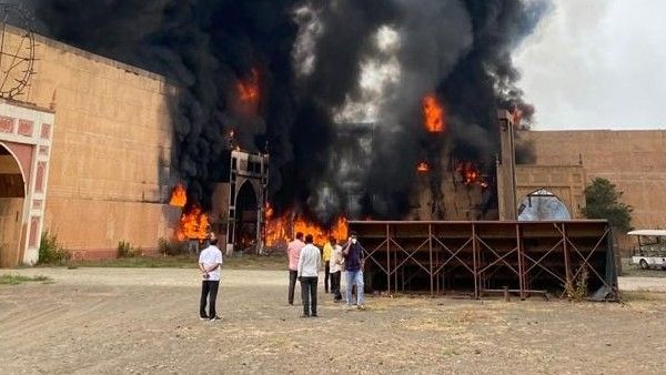 జోధా అక్బర్ సెట్ లో భారీ అగ్నిప్రమాదం.. ఆర్ట్ డైరెక్టర్ భావొద్వేగం!