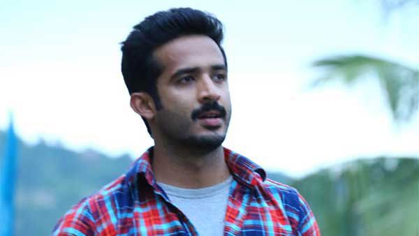 ఆయన మరణంతో షాక్.. అందుకే కరోనా వచ్చినా చెప్పలేదు.. యాంకర్ రవి ఎమోషనల్