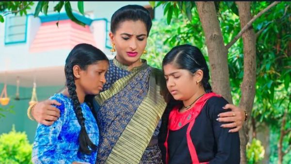 Karthika Deepam May 22nd Episode: నా కోడల్ని బతికించండి.. హిమ, శౌర్యను కంటతడి పెట్టించిన సౌందర్య!