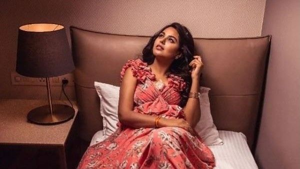 బెడ్‌రూమ్‌లో ఒంటరిగా నా పరిస్థితి ఏంటన్న మోనాల్.. అఖిల్ షాకింగ్ కామెంట్!