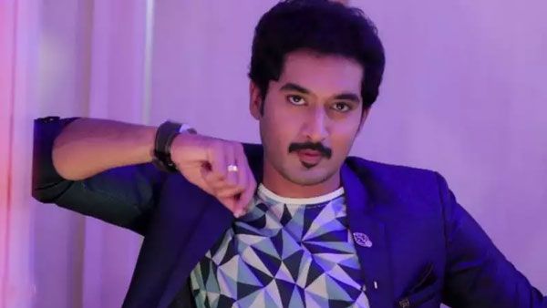 పరిటాల రవికి ఫోన్.. చెప్పులదండతో సన్మానం అంటూ వార్నింగ్.. ఓపెన్ అయిపోయిన డాక్టర్ బాబు!