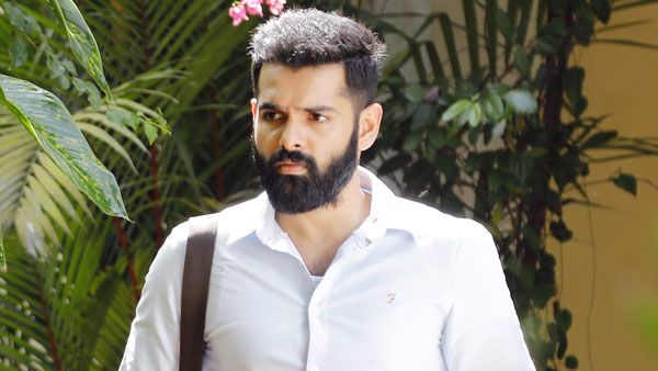 హీరో రామ్ పోతినేని కుటుంబంలో తీవ్ర విషాదం.. లారీ డ్రైవర్ నుంచి ఉన్నతస్థాయికి అంటూ ఎమోషనల్ ట్వీట్