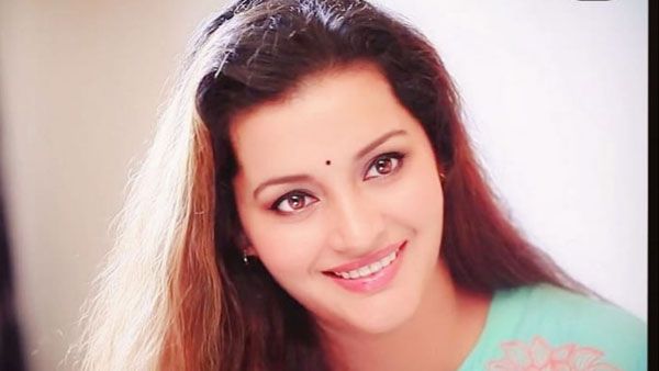 సూసైడ్ చేసుకుంటానంటూ రేణు దేశాయ్‌కి మెసేజ్‌లు.. మరో దారి లేదు, అలా చేస్తానని వార్నింగ్!