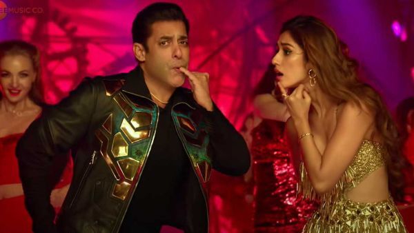 బాలీవుడ్‌లో సెన్సేషన్ క్రియేట్ చేసిన దేవీ శ్రీ ప్రసాద్: అరుదైన రికార్డును పట్టేశాడుగా