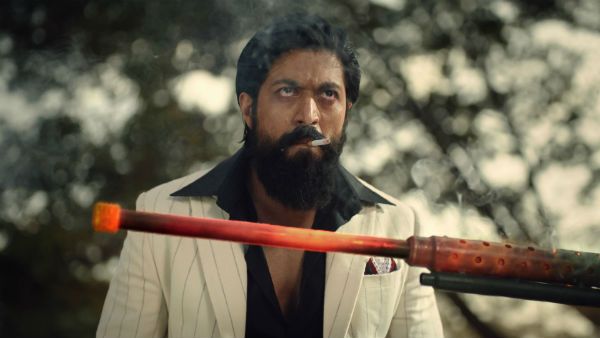 KGF Chapter 2 టీజర్ అరుదైన రికార్డు: అందులో ఎన్టీఆర్ తర్వాతనే యశ్