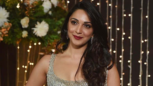 Kiara Advani కిక్ కొడితే.. గిరగిరా తిరిగి కిందపడి.. వైరల్‌గా వీడియో