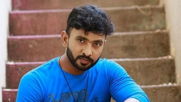 అక్కినేని నాగేశ్వరరావు కాళ్ళు మొక్కిన అదిరే అభి.. అక్కినేని కామెంట్స్ వింటే షాకవ్వక తప్పదు!