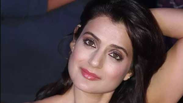 HBDAmeeshaPatel: గ్లామర్ షోలో అమీషాను మించినోళ్లే లేరు.. లేటు వయసులోనూ ఘాటు ఫొటోలతో రచ్చ