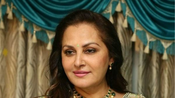 బంగార్రాజు కోసం సీనియర్ నటి.. నాగ్ కి అత్త పాత్రలో?