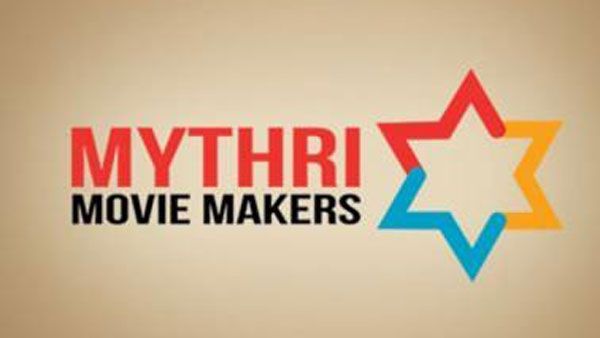 తమిళ దర్శకుడికి బంపర్ ఆఫర్.. ఎవరూ ఊహించని రెమ్యునరేషన్ ఇస్తున్న టాలీవుడ్ టాప్ ప్రొడక్షన్ హౌస్! .